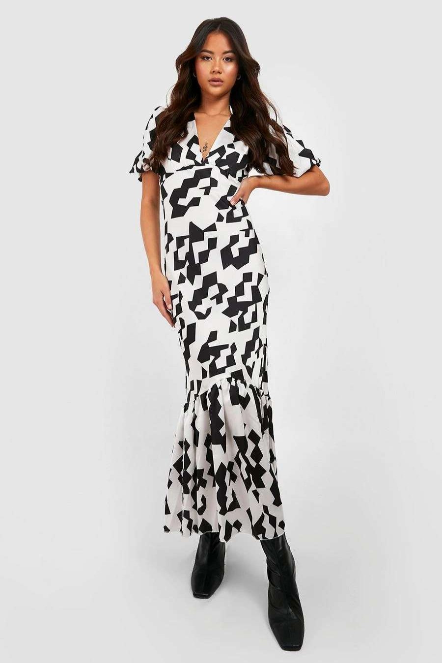 Maxi Dresses * | Abstract Puff Sleeve Drop Hem Midaxi Dress