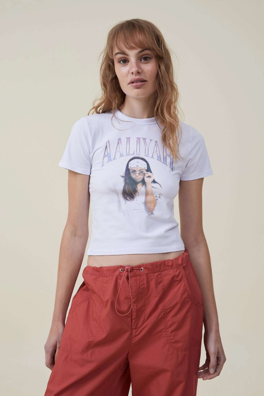 Graphic T-Shirts * | Cotton On Women Fitted Lcn Graphic Longline Tee Lcn Liv Aaliyah Baby/White