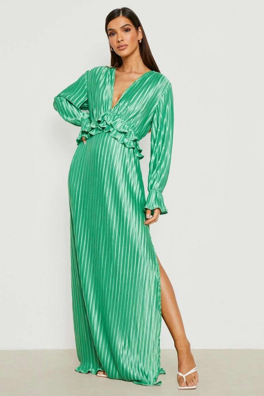 Maxi Dresses * | Pleated Plunge Ruffle Detail Maxi Dress