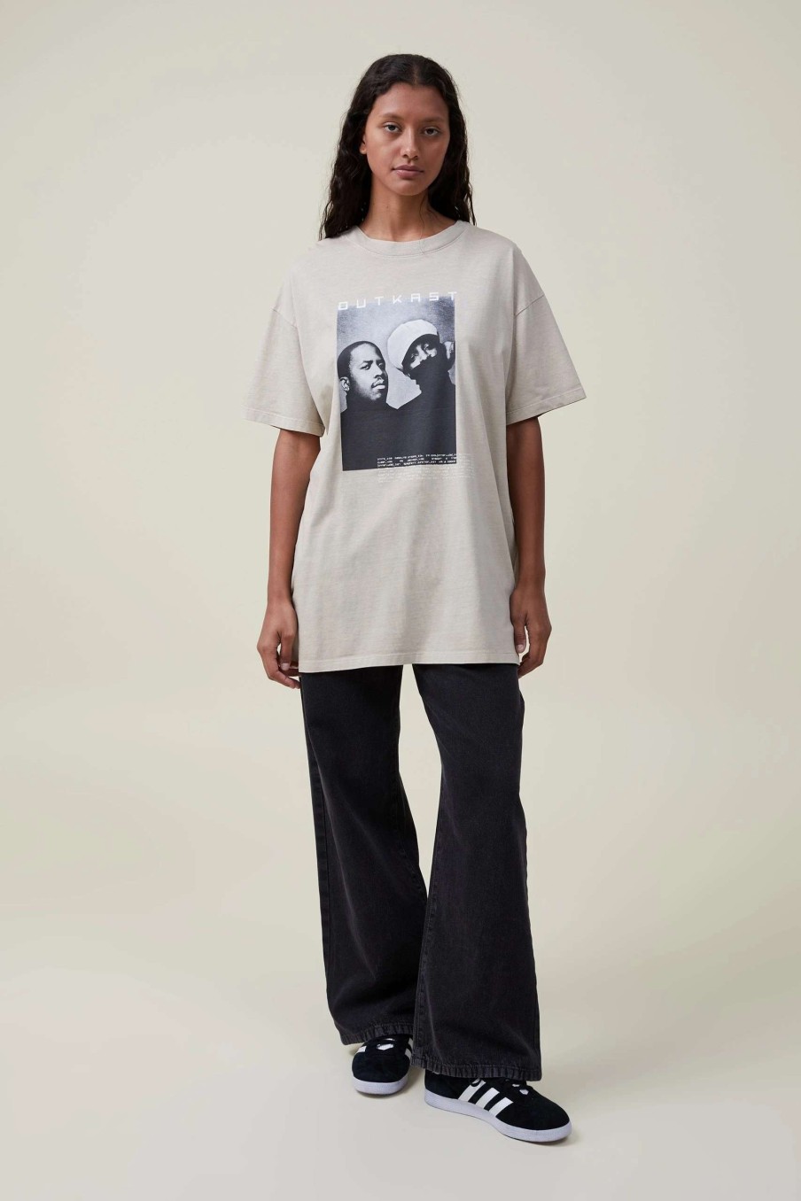 Graphic T-Shirts * | Cotton On Women The Oversized Graphic License Tee